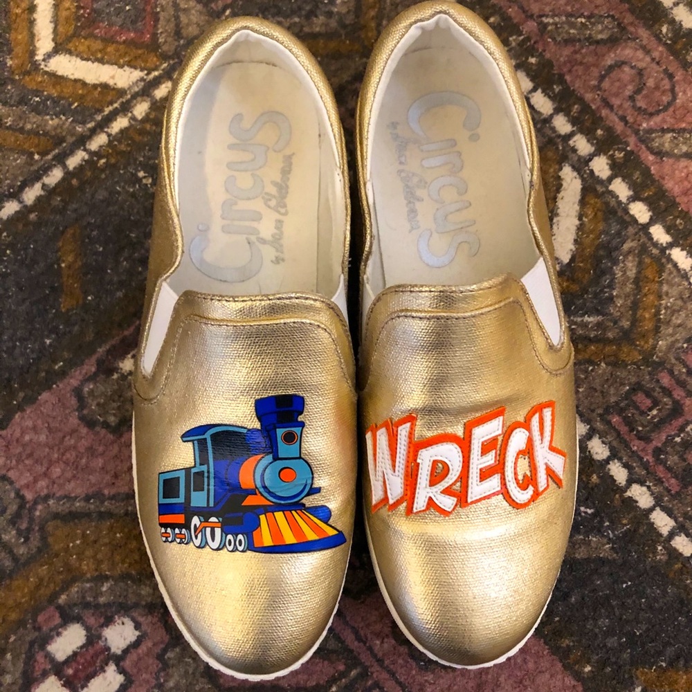 Sam Edelman Gold Slip-On TRAIN WRECK Tennies💥